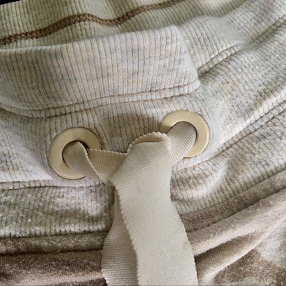 Athleta Balance Printed Jogger in Camo Lux Oatmeal Heather - Picture 7 of 16